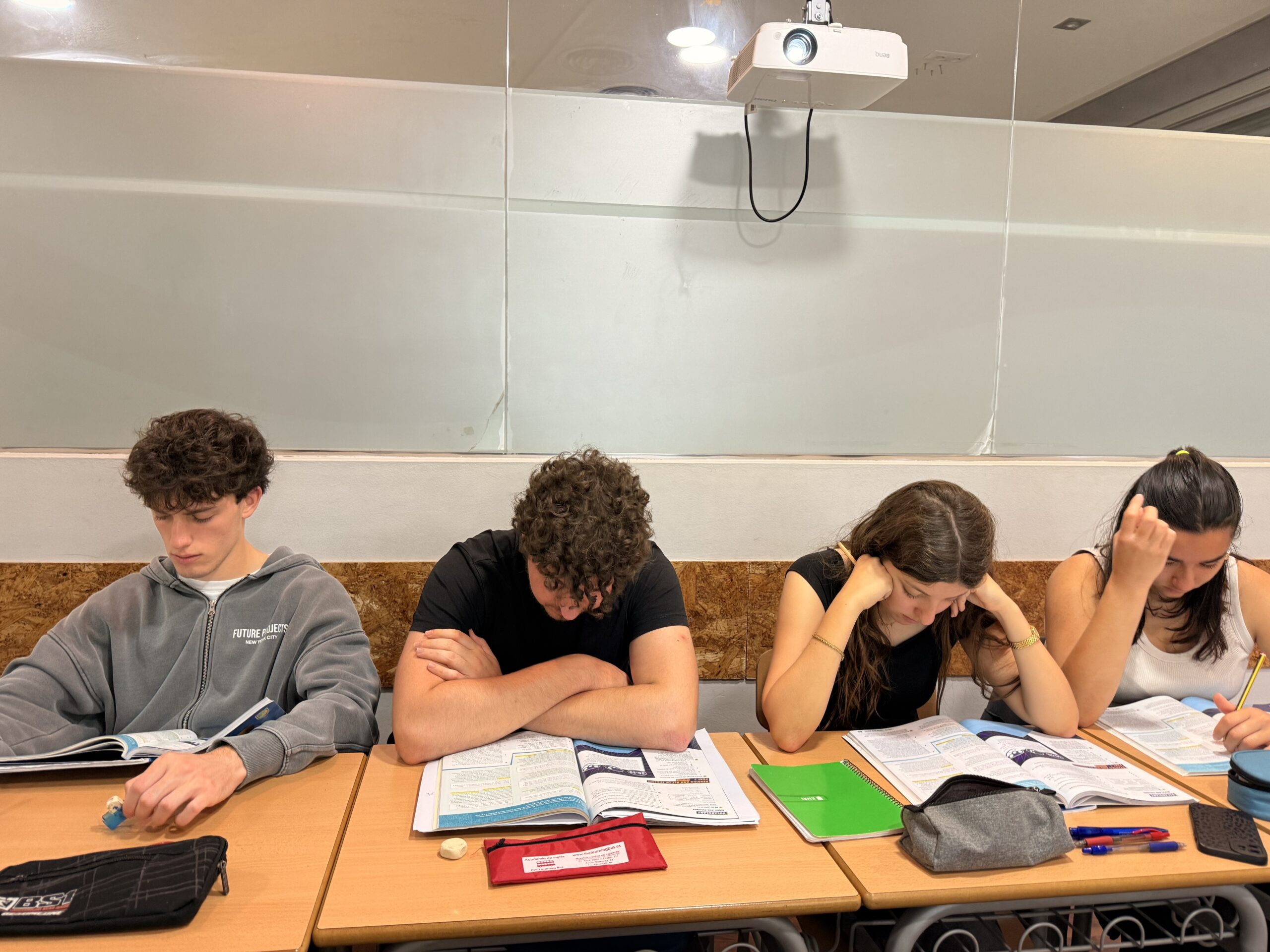 Resumen mes de Abril de 2025 – Centro Ayora – CAE 2
