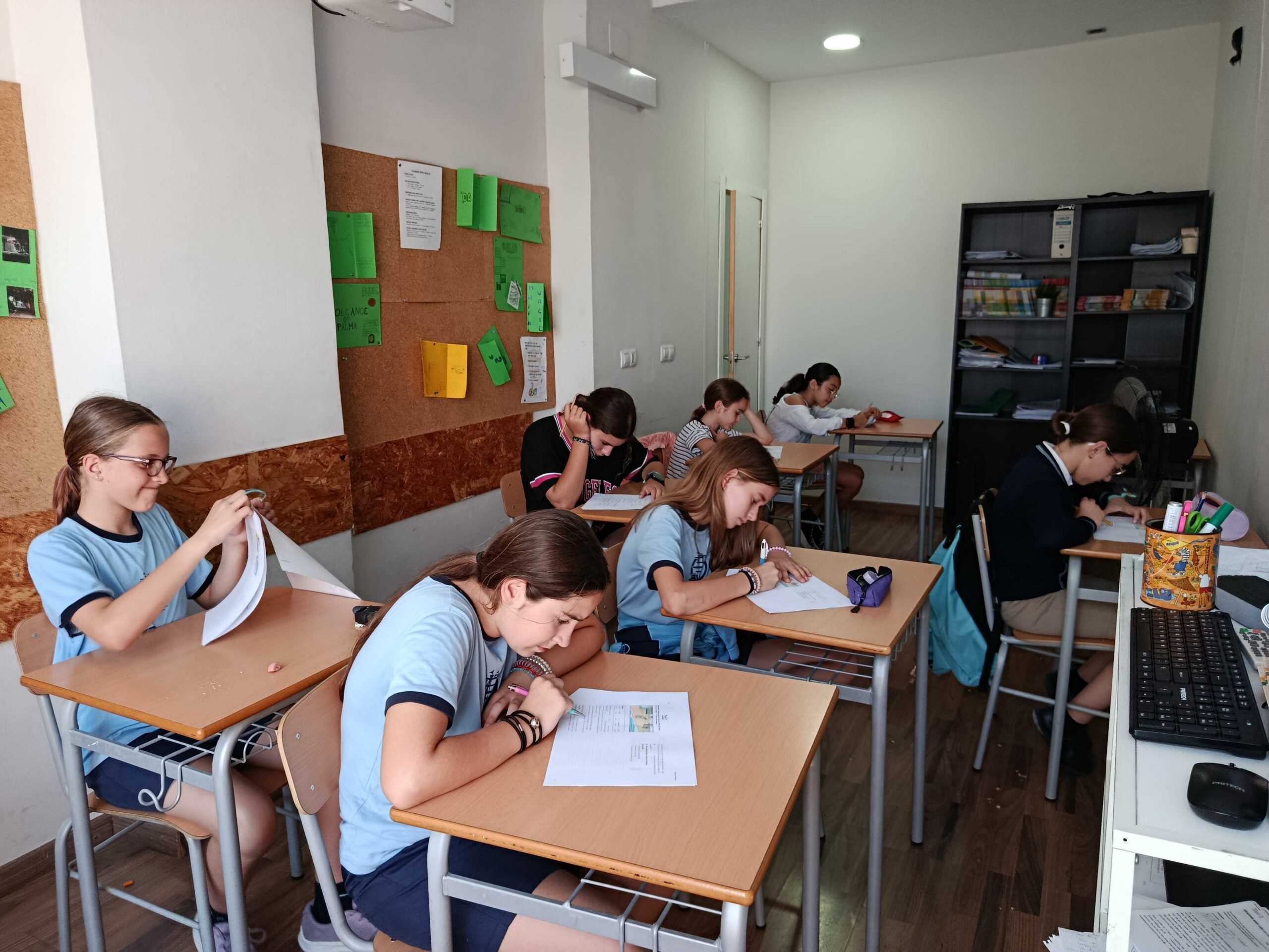 Resumen mes de Mayo de 2025 – Centro Ayora – FLYERS 1